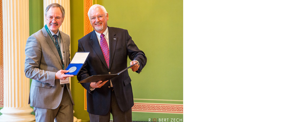 
	Verleihung Anton-de-Bary-Medaille an Prof. Dr. Richard Sikora
