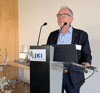 Prof. Dr. Frank Ordon (JKI) bei der Begrüßung der Teilnehmenden