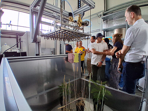 Die Regenanlage am JKI-Institut für Biologischen Pflanzenschutz in Dossenheim. © Corinna Harms