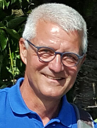 Dr. Mirko  Schuster