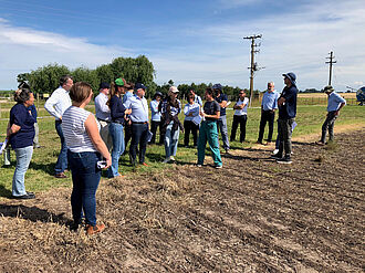In der Forschungsstation des INIA, dem Instituto Nacional de Investigación Agropecuaria in La Estanzuela fand ein Informationsseminar mit Feldbesichtigung statt. © JKI