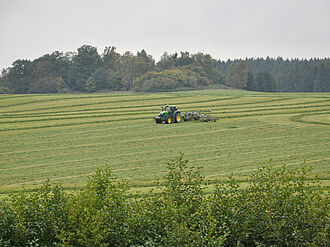 Grünlandfläche in Sachsen, in der Glaktiv-Region Mitte-Ost. © G. Riehl/LfULG