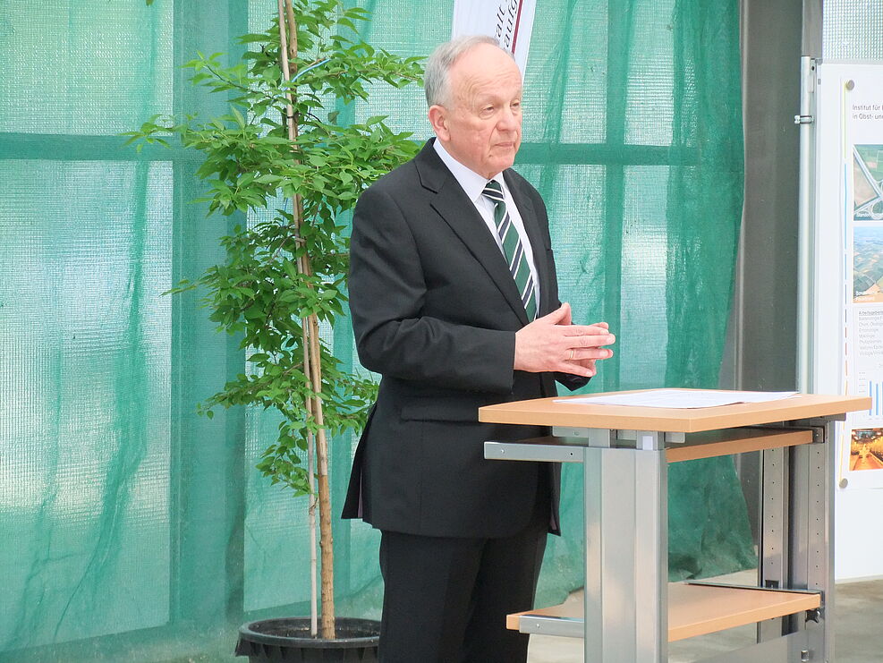 
	Staatssekretär Dr. Hermann Onko Aeikens BMEL hält Grußworte des BMEL anlässlich Grundsteinlegung Neubau des JKI´s am Standort Dossenheim
