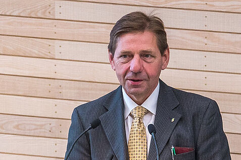 Dr. Georg F. Backhaus eröffnet 2018 in seiner Funktion als JKI-Präsident die 61. Dt. Pflanzenschutztagung in Hohenheim © Robert Zech