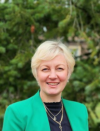 Dr. Isabella Karpinski