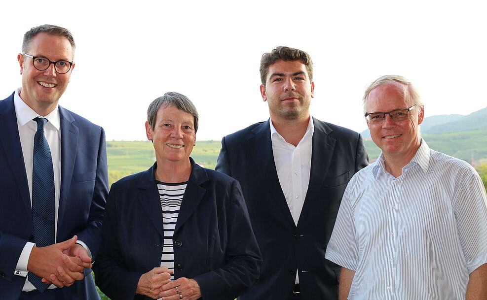 16.8.17 v. l. Alexander Schweizer (stellv. Landesvorsitzender SPD RLP), Bundesumweltministerin Dr. Barbara Hendricks, Thomas Hitschler (MdB ) und Dr. Reinhard Töpfer (Leiter JKI-ZR)