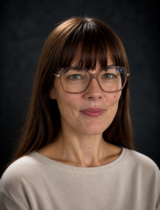 Dr. Anne  Zaar