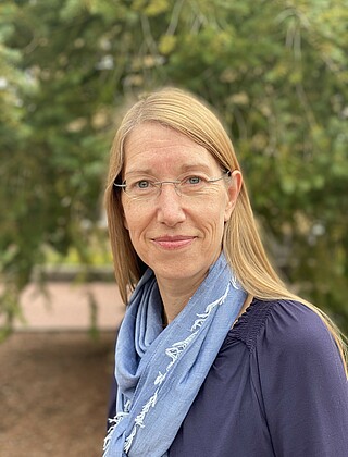 Dr. Bettina  Klocke