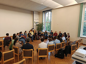 Discussion in the workiung group “metabolomic platforms”. © Karin Gorzolka/JKI