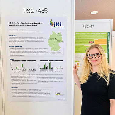 Sissela Schofer präsentiert ihr Poster © M. Schatke/JKI