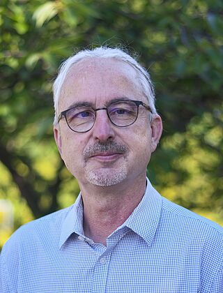 Dr. Patrick  Grötz