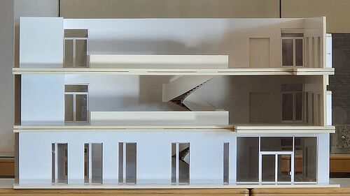 Modell des Laborneubaus des Julius Kühn-Instituts am Standort Berlin-Dahlem erstellt vom Architektur-Büro BHBVT Gesellschaft von Architekten mbH. © J. Till/JKI