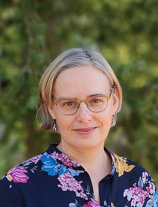 Dr. Bettina Wenzel
