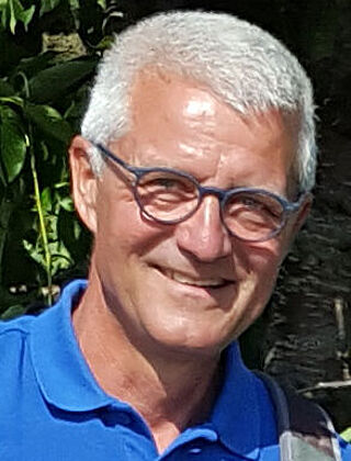 Dr. Mirko Schuster