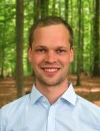 Dr. Johannes Hausmann