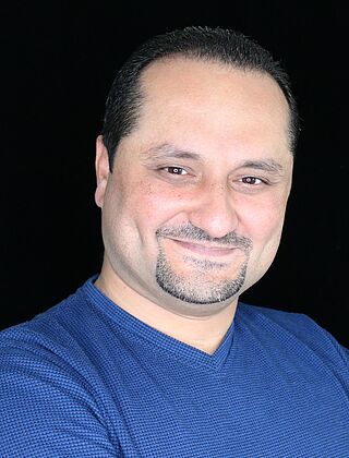 Dr. Elias  Alisaac